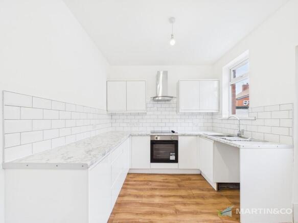 CAM02318G0-PR0592...