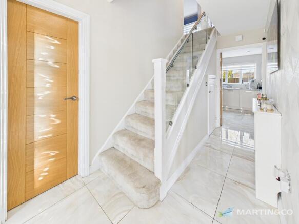 CAM02318G0-PR0562...