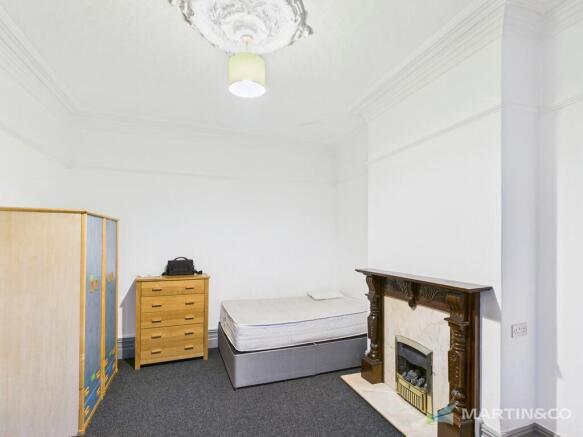 CAM02318G0-PR0567...