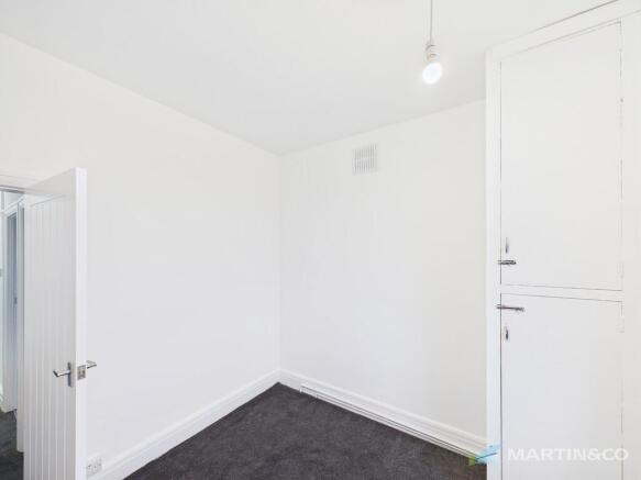 CAM02318G0-PR0566...