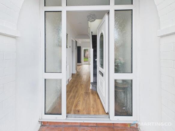 CAM02318G0-PR0569...