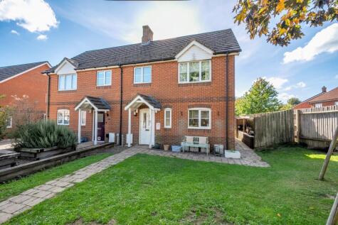 Stable Close, Ludgershall, SP11 9RW