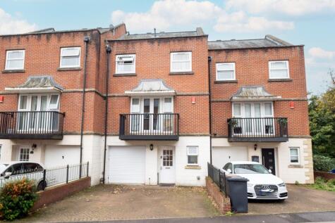 College Mews, Andover, SP10 1QX