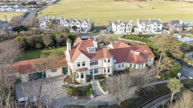 LG-Willoughby Fistard Road Port St Mary Drone 6.jp