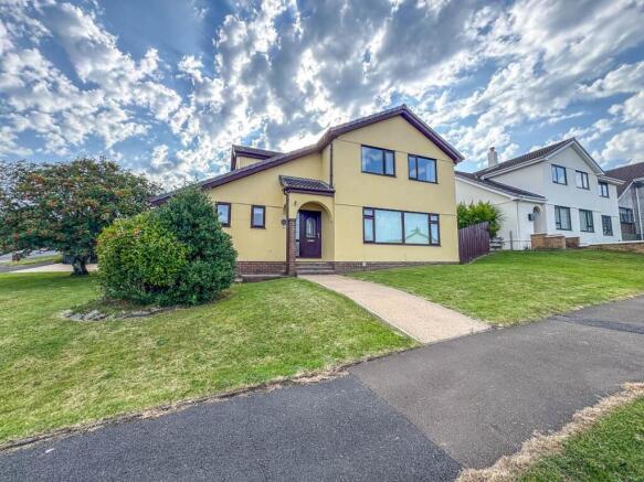 1 Stevenson Way, Farmhill (37).jpg