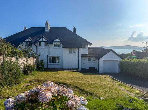 54 King Edward Road, Onchan (25).jpg