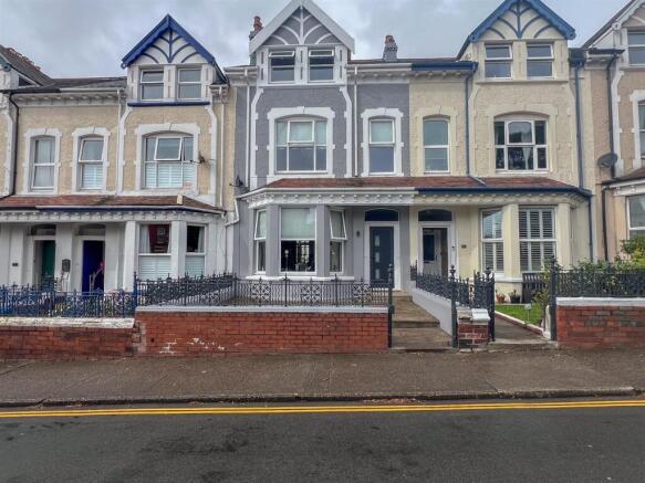 11 Crosby Terrace-01.jpg