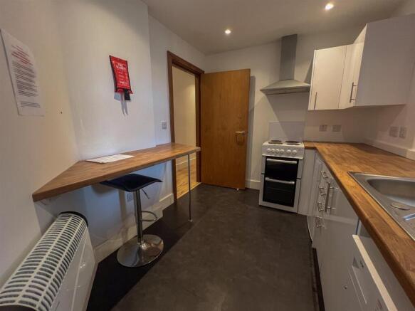 Apt 22A The Courtyard-5.jpg