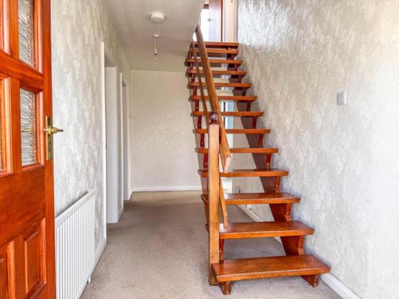 6 Fairfield Avenue, Onchan (14).jpg