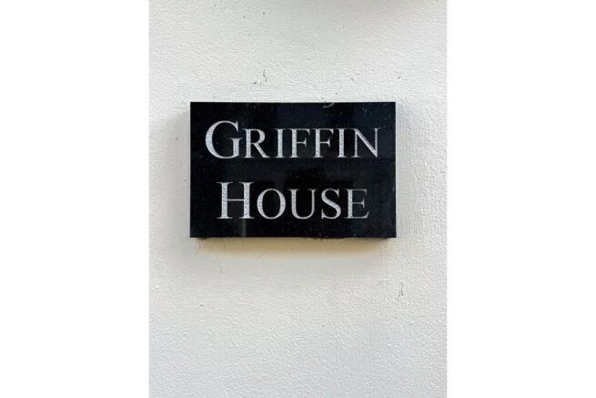 Apt 12, Griffin House (5)-Edit.jpg