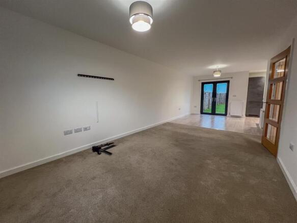 9 Poulsom Avenue-03.jpg