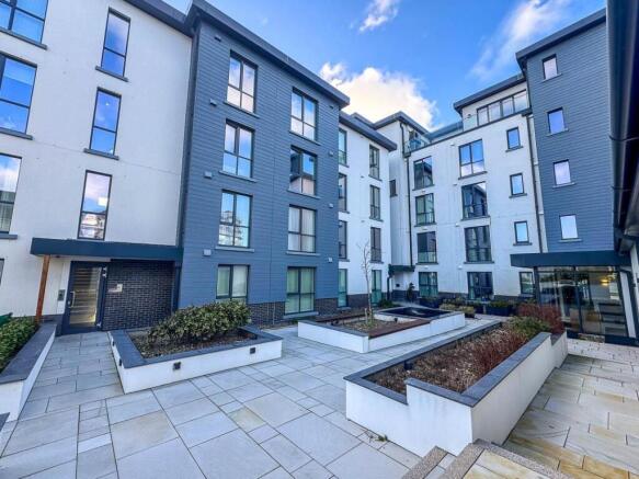 9 Royal Shore Apartments, Port Erin (14).jpg