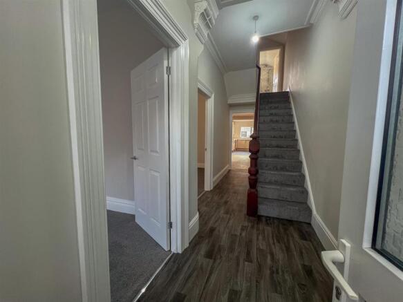 8 Westminster Trc-17.jpg