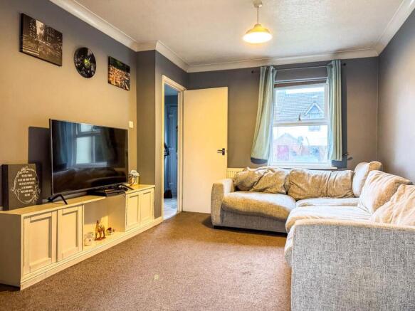 6 Cronk Y Berry View, Douglas (5).jpg