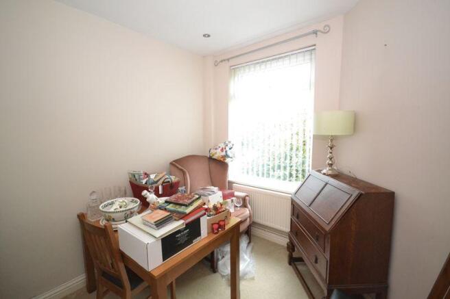 2 bedroom detached bungalow for sale in Abbots Avenue, Hanham, Bristol