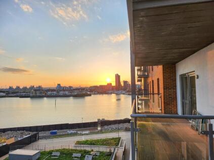 John Thornycroft Road, Woolston