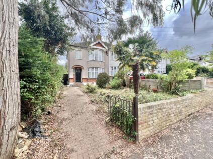 Eversleigh Gardens, Upminster