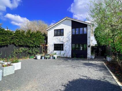 Molesey Road, West Molesey, KT8