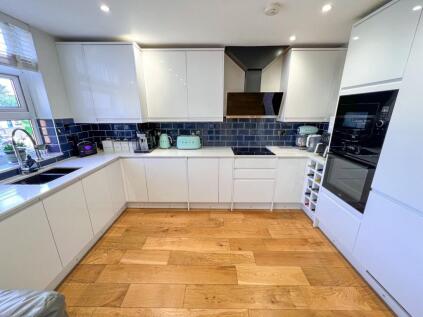 Victoria Avenue, West Molesey, KT8