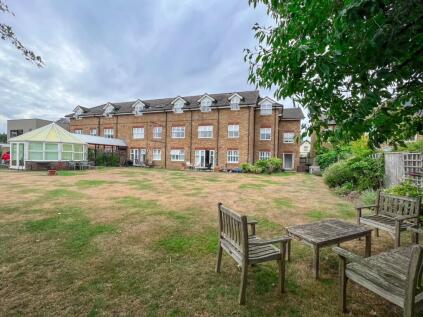 Pemberton Road, East Molesey, KT8