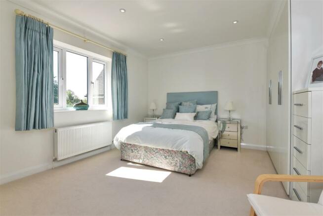 4 Bedroom Detached House For Sale In Manthorpe Road