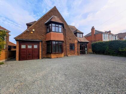 London Road, Bracebridge Heath, LN4