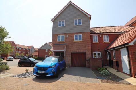 The Quays, Burton Waters, LN1