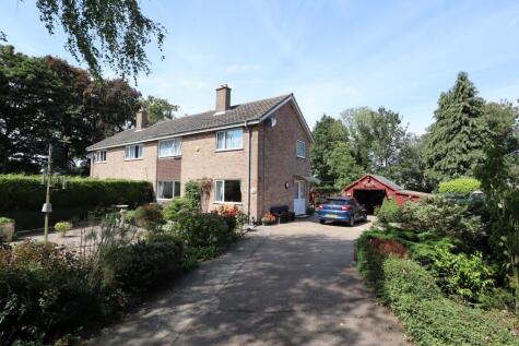 St Georges Lane, Riseholme, LN2