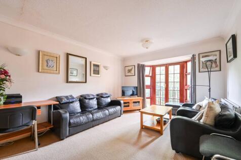 Wavel Mews, Hornsey, London, N8