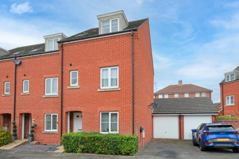 Kitten Close, Haverhill, Suffolk, CB9