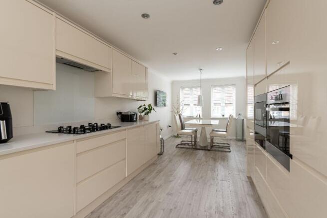 Kitchen / dinner  