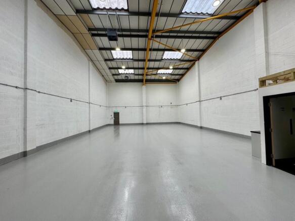 Unit 14 Capitol Industrial Park NW9 5.jpg