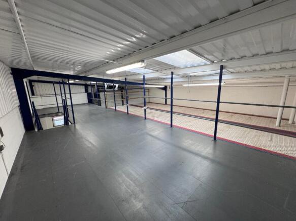 11 Hawthorn Centre (27).jpg