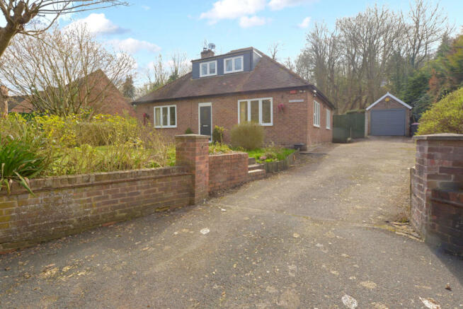 3 Bedroom Dormer bungalow for sale