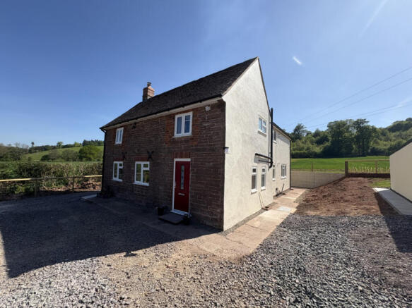 3 Bedroom Detached House for rent