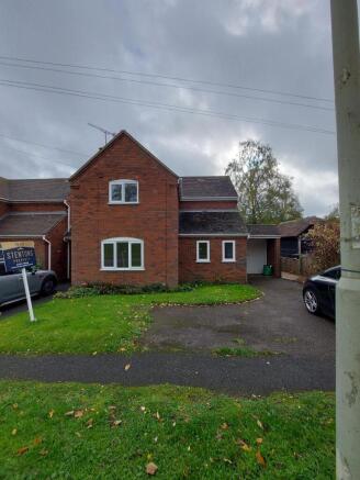 3 bed detached house to rent Stretton Road, Much 