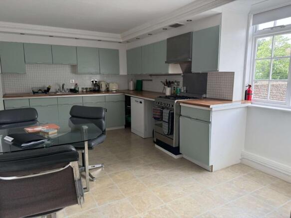 Kitchen/Breakfast