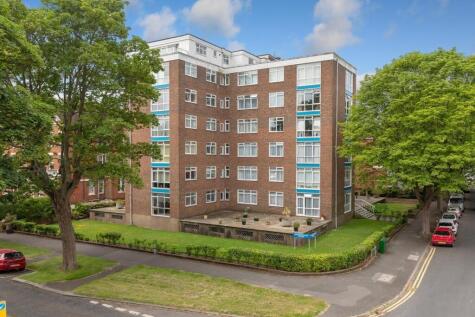 Earls Avenue, Folkestone, Kent, CT20