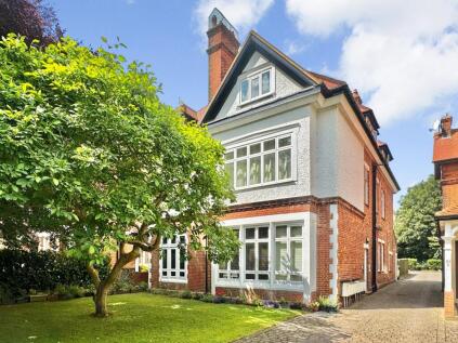 Earls Avenue, Folkestone, Kent, CT20