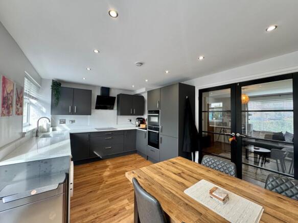 Kitchen/Dining Area