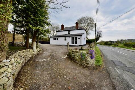 Holywell - 3 bedroom detached house for sale