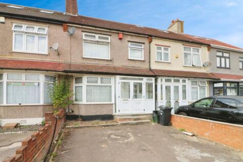 Horns Road, Ilford, IG6