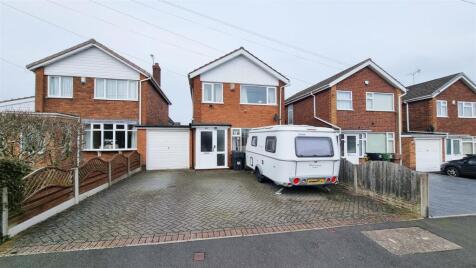 Beaudesert Road, Hollywood