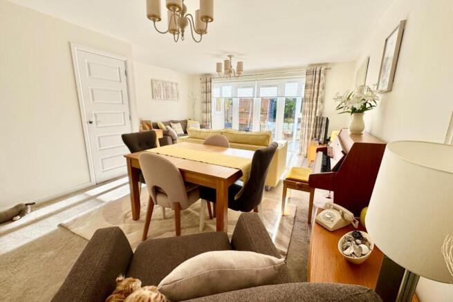 Living/Dining Room