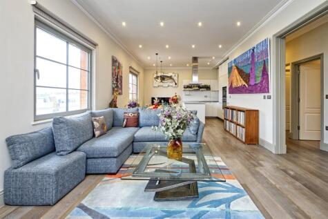 34 Thornbury Court, 36-38 Chepstow Villas, London, W11