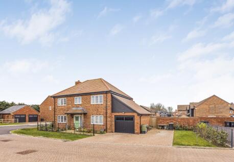 Cotton Way, Havant, Hampshire, PO9