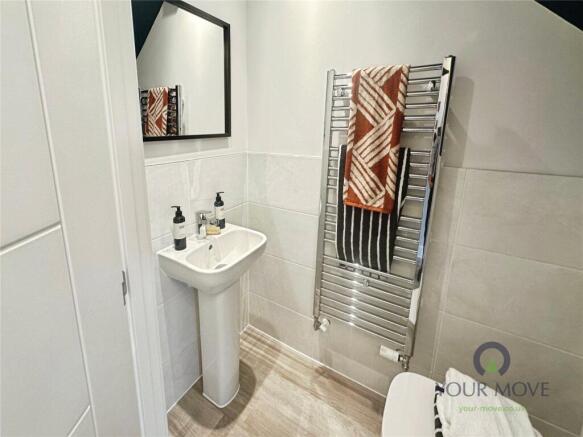 Cloak Room/Wc