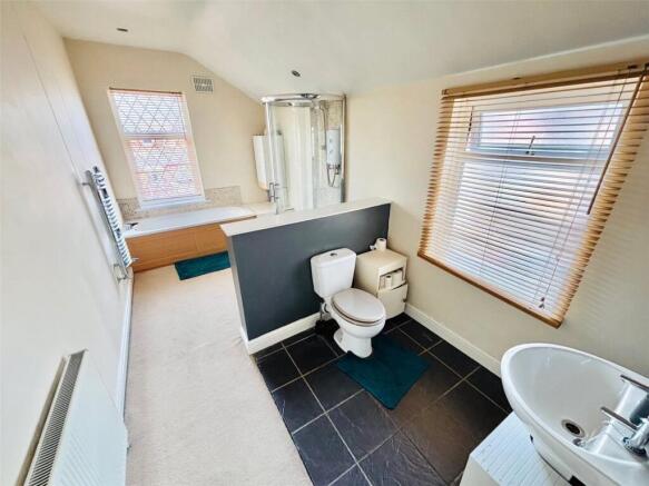 Bathroom/Wc