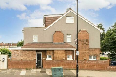 Acton - 3 bedroom flat for sale