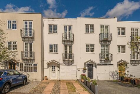 Eaton Drive, Kingston Upon Thames